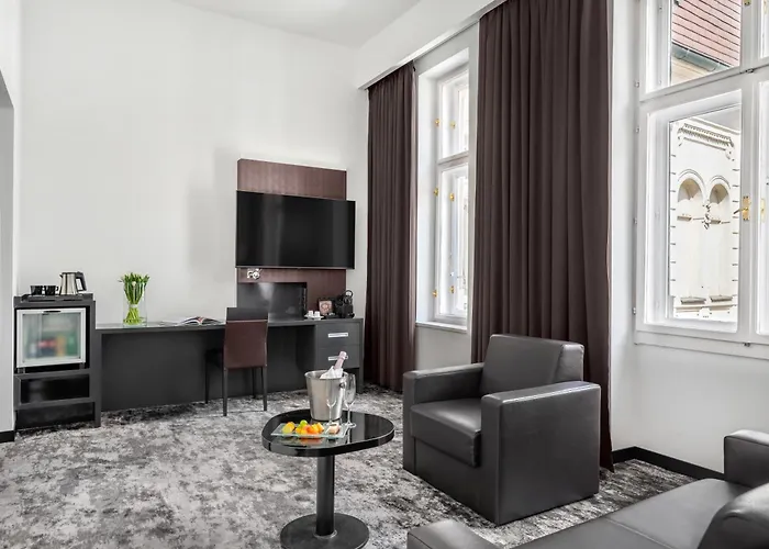 Otel Nemzeti - Mgallery Collection 4*